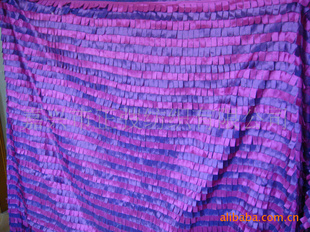 麻將打孔花型 嘉興化纖面料與里料公司的創(chuàng)新工藝